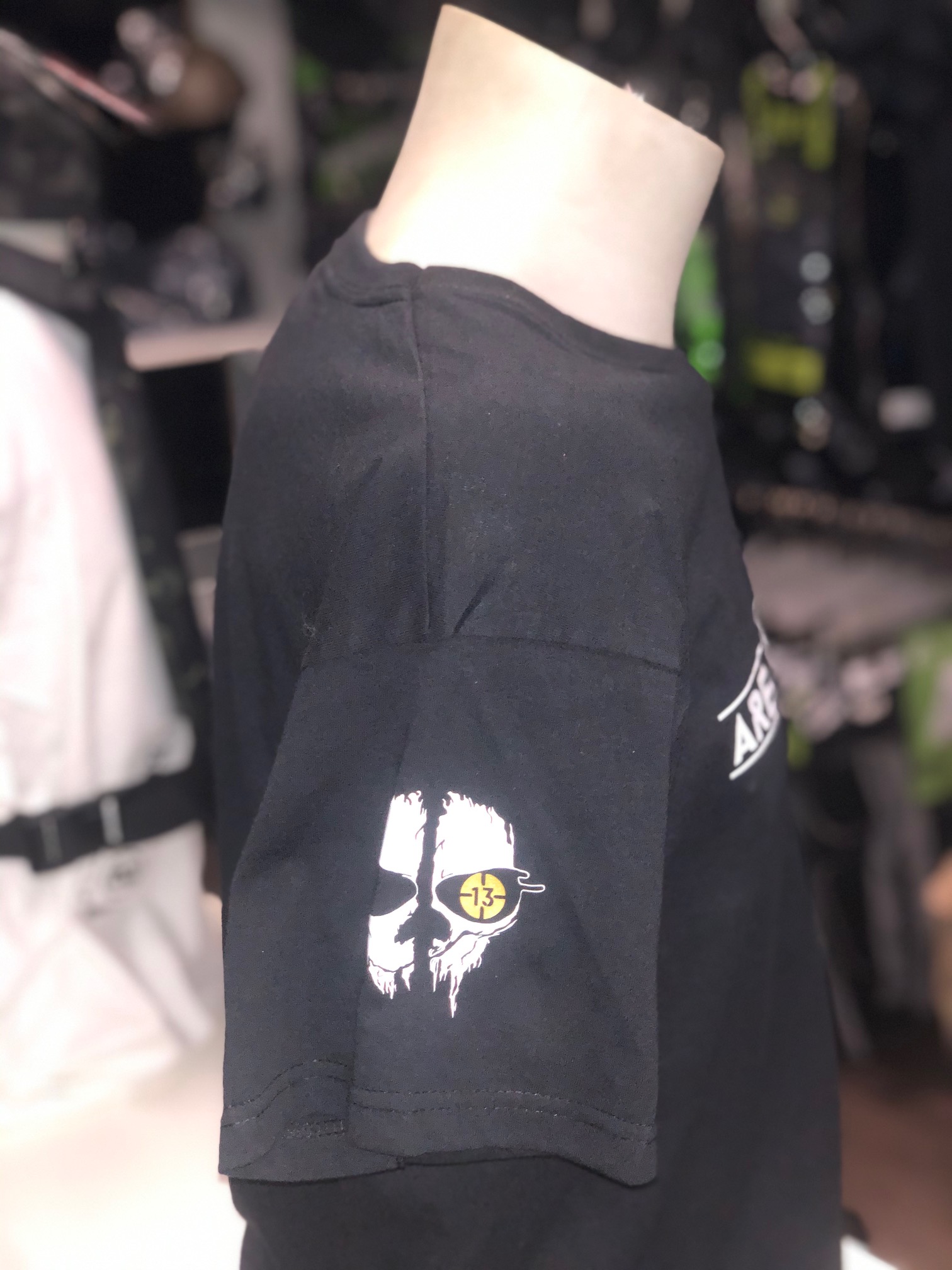 AREA13 T-Shirt Dezent weiß o. schwarz