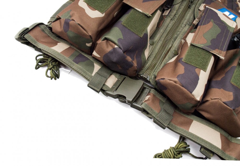 New Legion Tactical Weste Carrier woodland